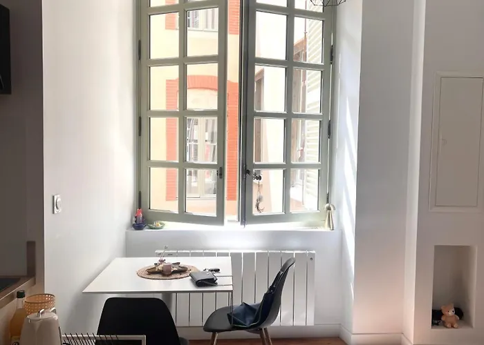 Happy Carmes Toulouse